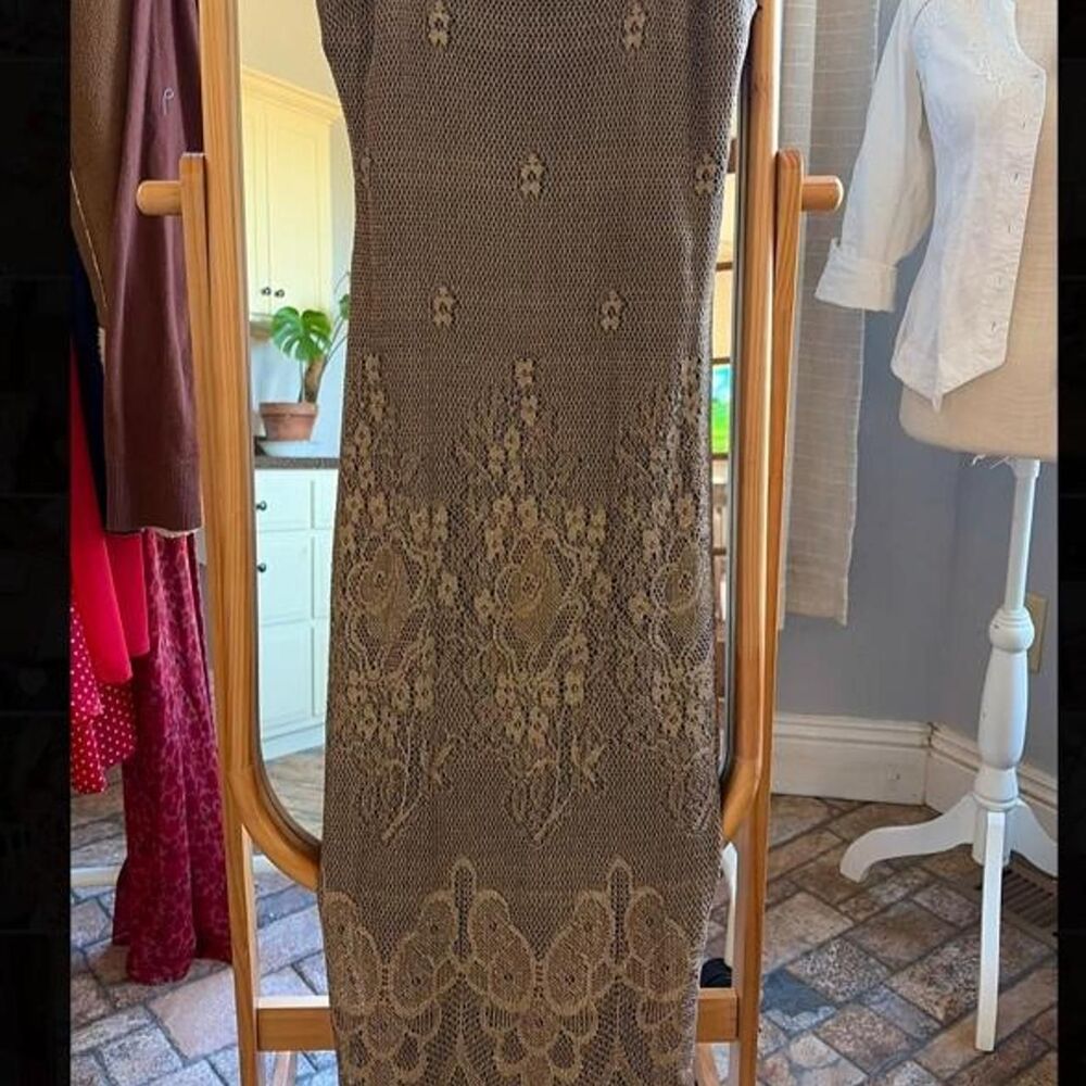 Vintage Nahdrée Lifestyle Gold Lace underlay event Timeless 90s Dress